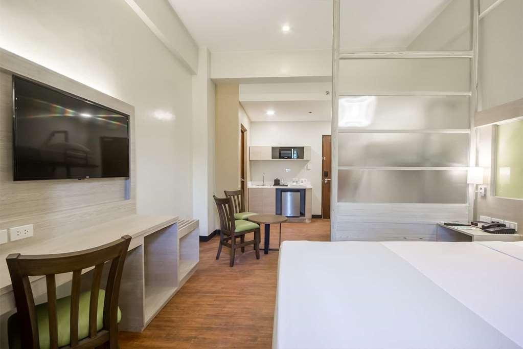 Microtel Inn & Suites By Wyndham San Fernando San Fernando  Room photo